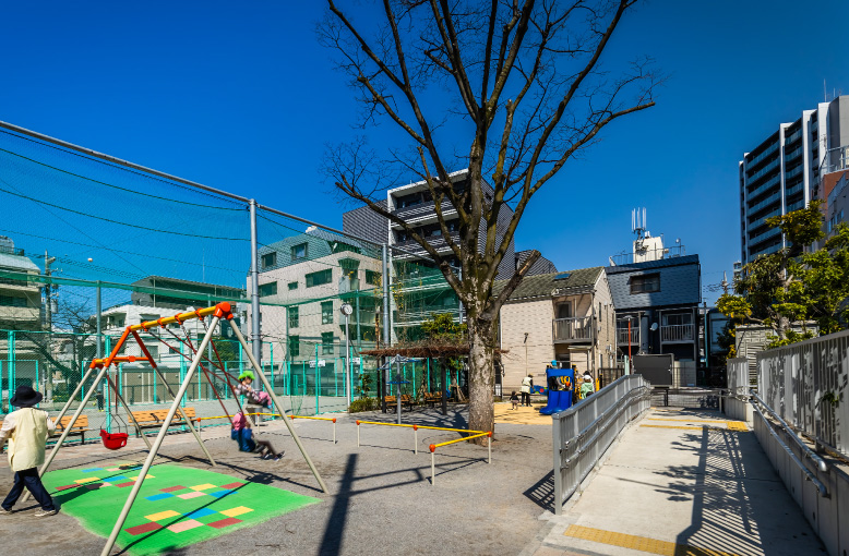 源氏前公園（約410m／徒歩6分）