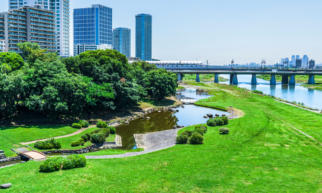 二子玉川駅周辺の景観と多摩川